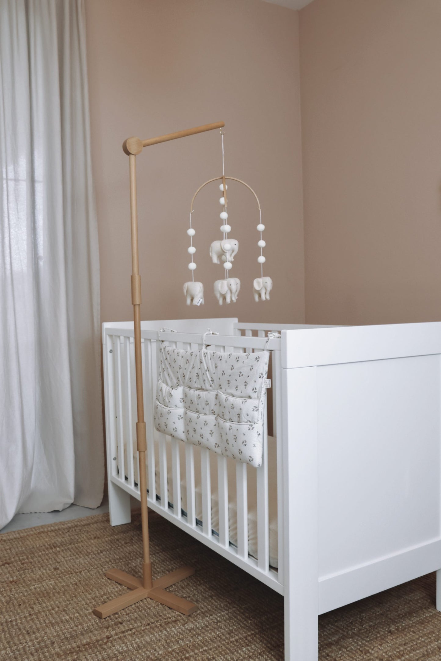 Mobile artisanal Renard Endormi – Douceur et rêverie pour la chambre de bébé