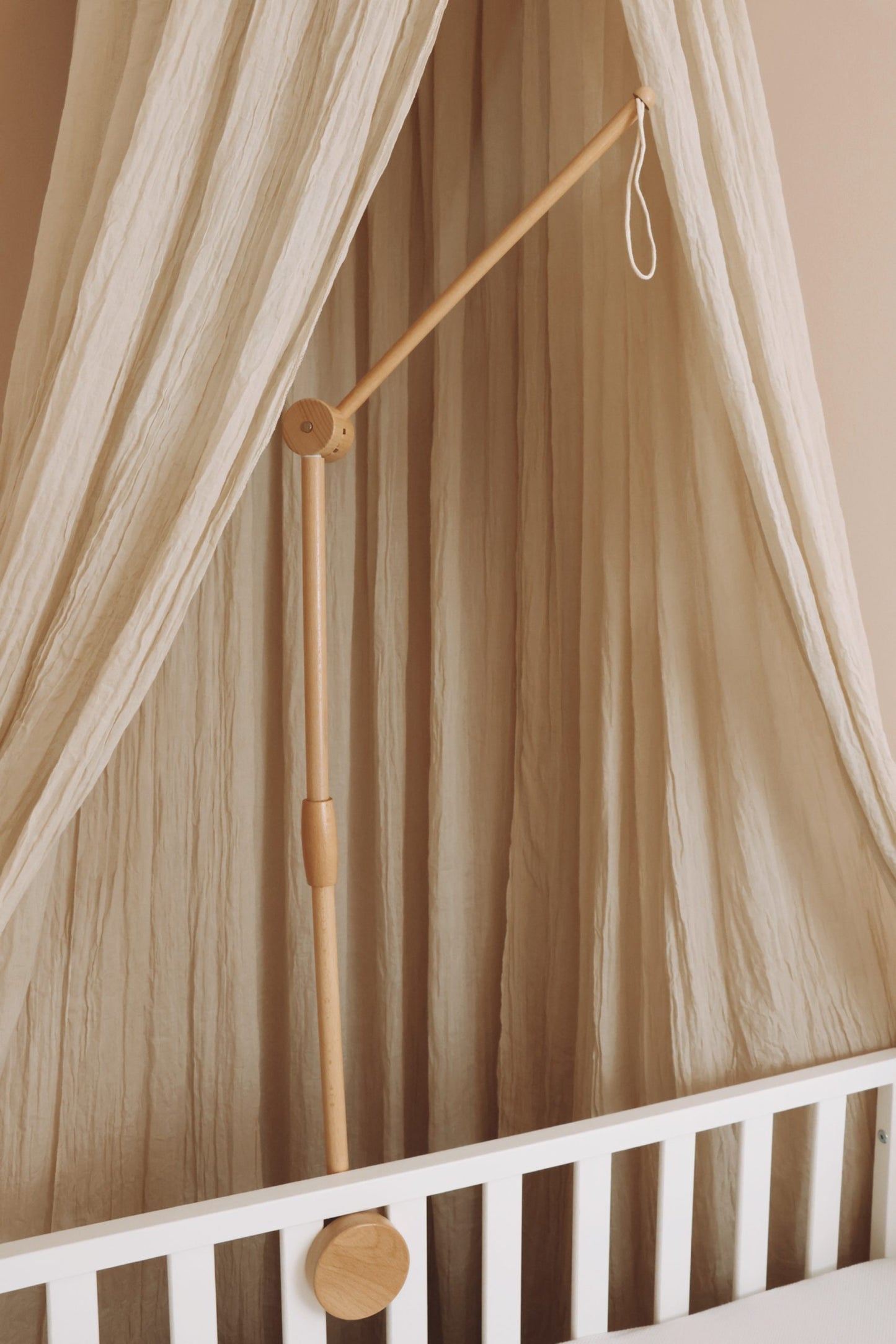 Mobile artisanal Renard Endormi – Douceur et rêverie pour la chambre de bébé